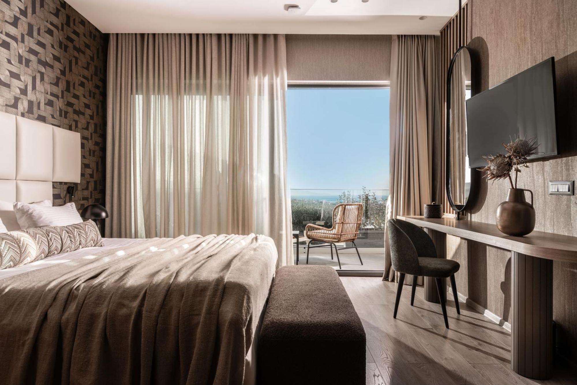 Elegance Luxury Executive Suites - Adults Only Трагаки Экстерьер фото
