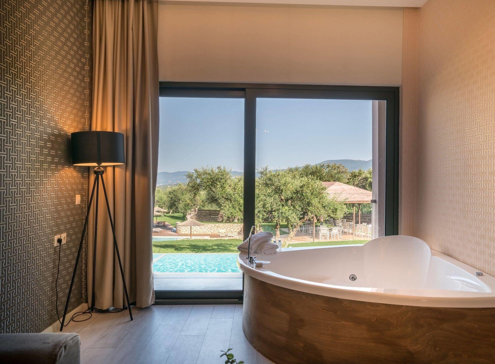 Elegance Luxury Executive Suites - Adults Only Трагаки Экстерьер фото